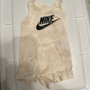 Nike romper